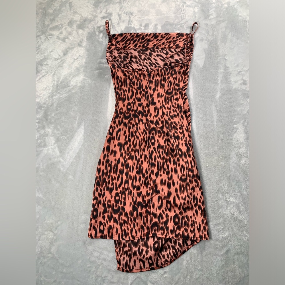 PrettyLittleThing Women's Dusty Pink Leopard Print Cowl Ruched Bodycon Dres